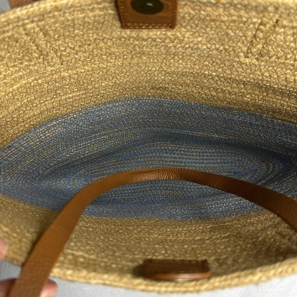 Trades Of Hope bisa large summer woven New Tote with snap - Picture 5 of 7